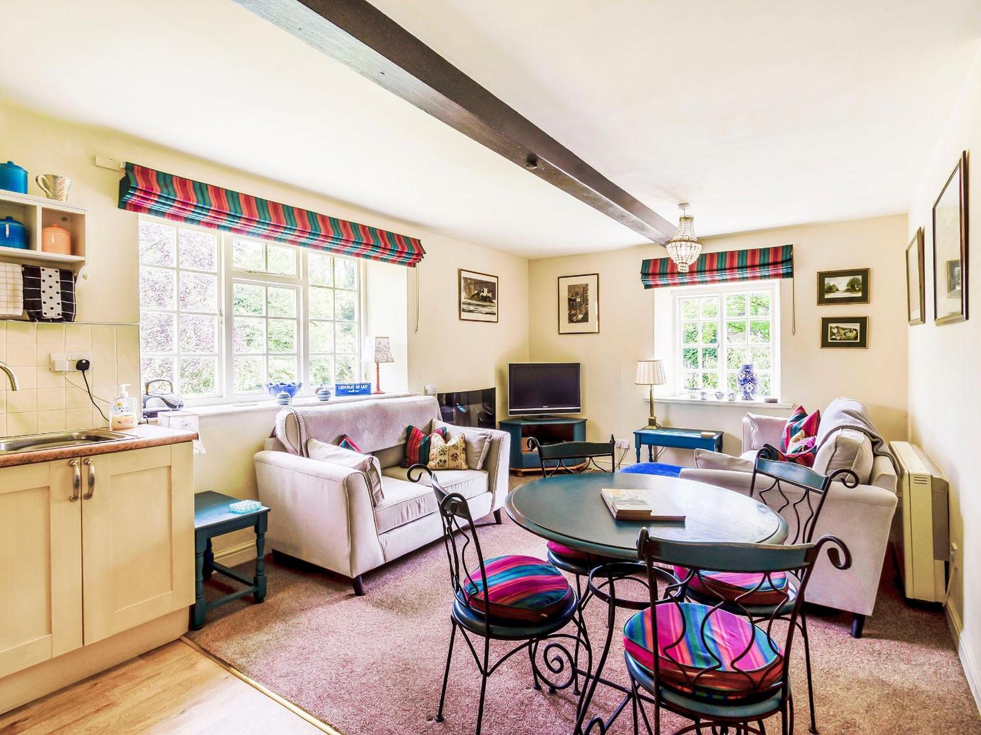 Вілла Coach House - E5120 West Burton Екстер'єр фото